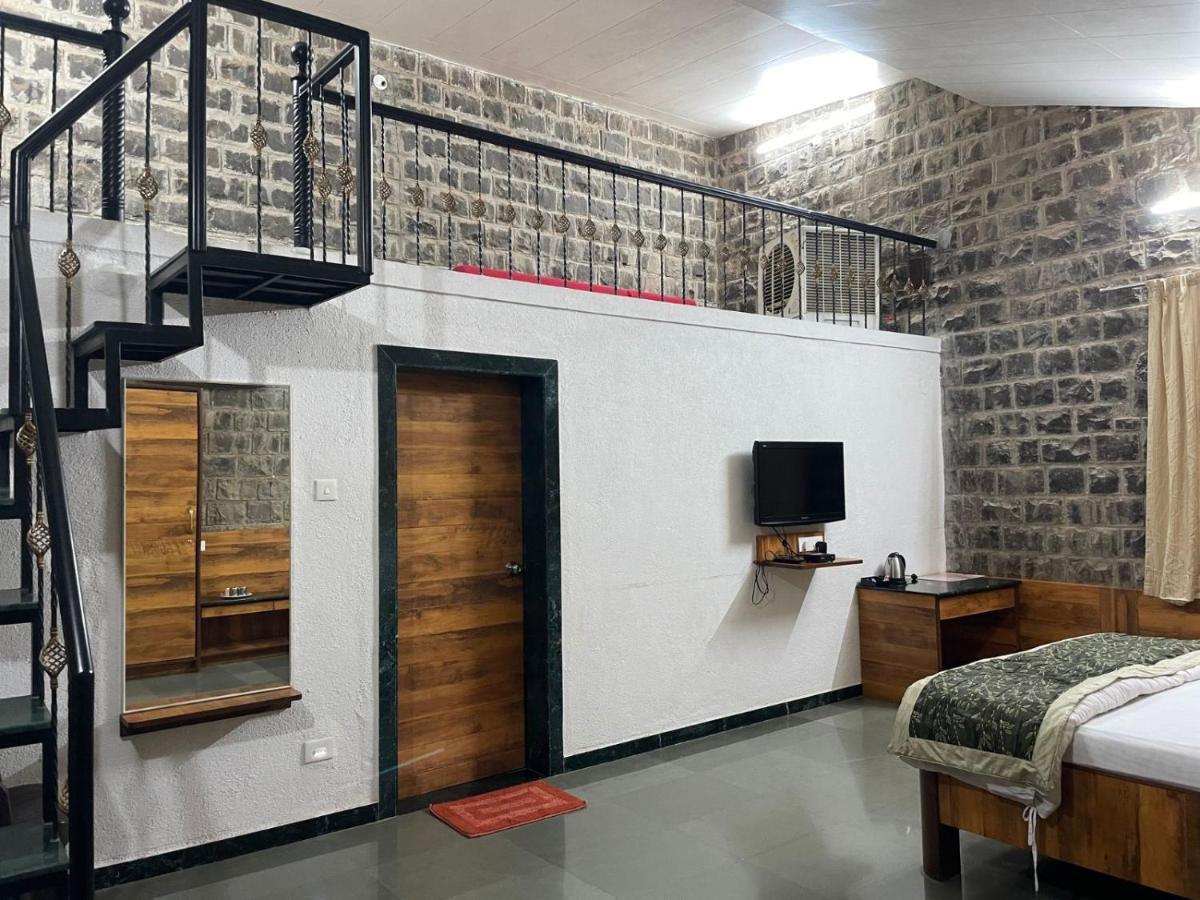 The Green Gate Resort Mulshi Eksteriør billede